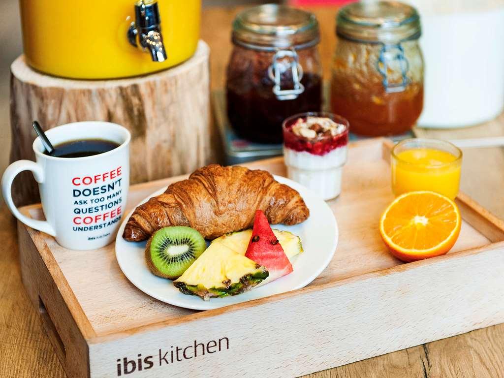 Отель Ibis Manosque Cadarache Экстерьер фото